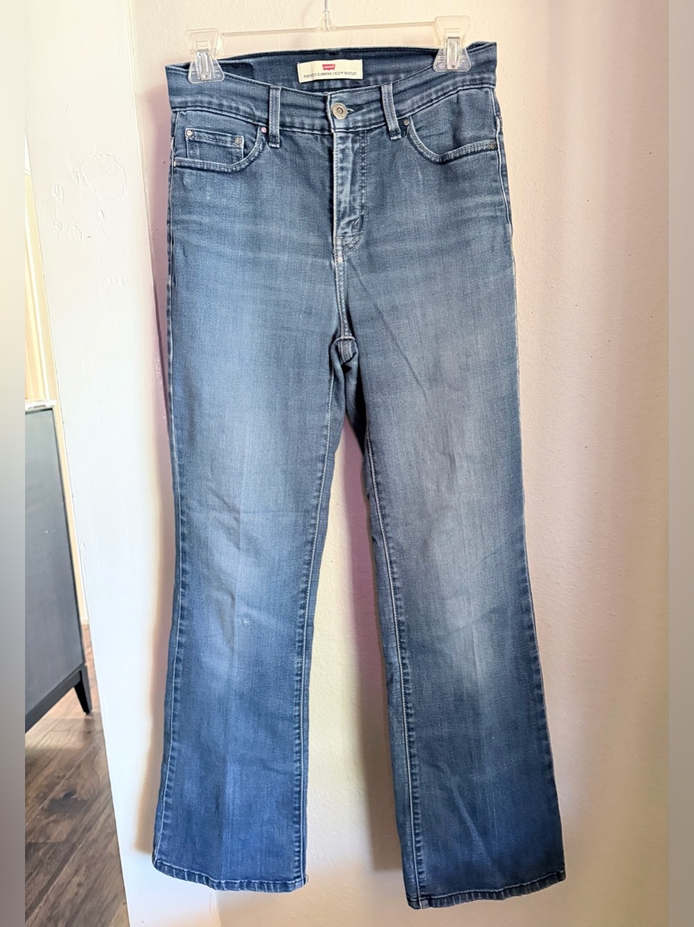 Levi’s 512 Slimming Bootcut Women Blue Jeans Size 6